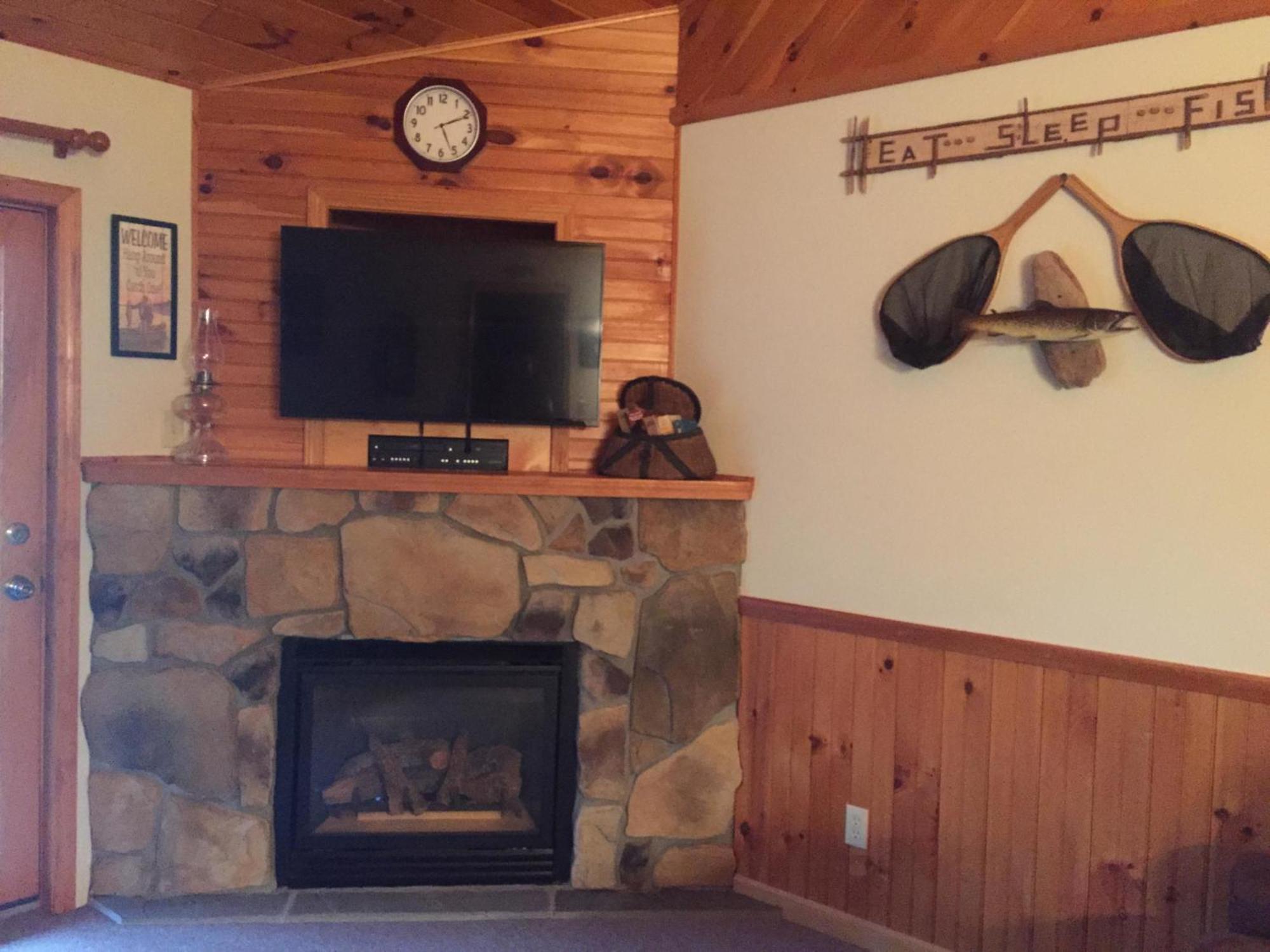 Rough Cut Lodge Gaines Szoba fotó